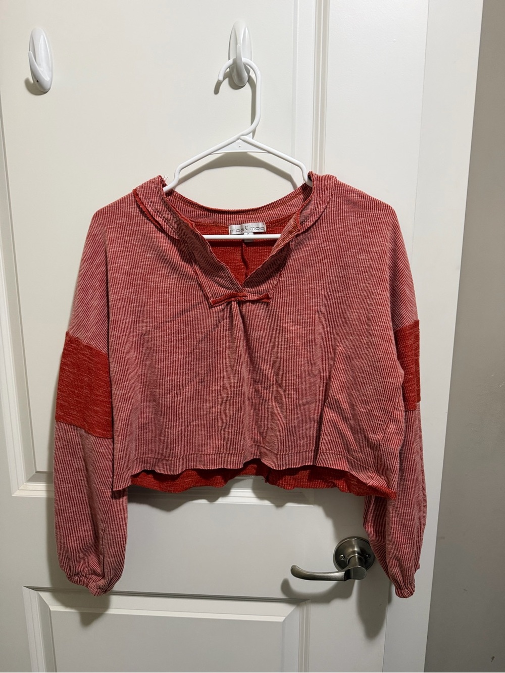 Moa Moa Rose Red Cropped Sweatshirt